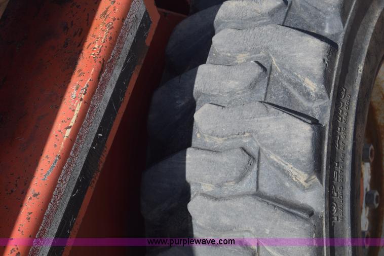 image for item J7782 Gehl 4510 skid steer