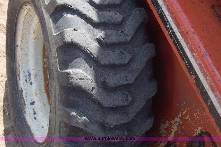 image for item J7782 Gehl 4510 skid steer