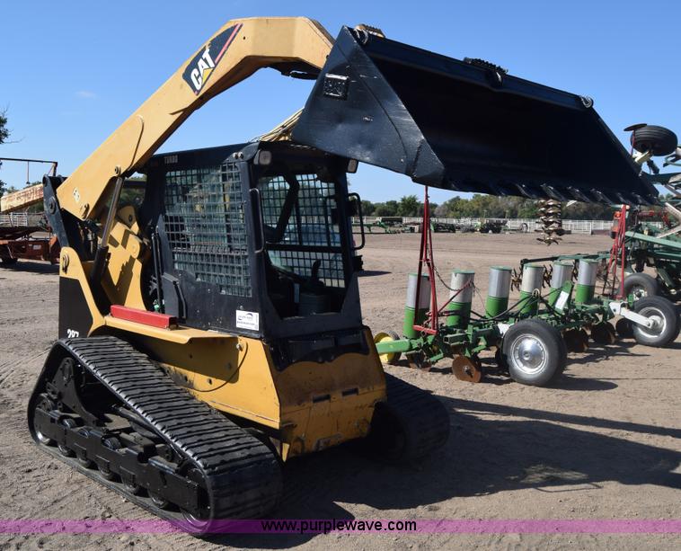 image for item J8199 2003 Caterpillar 287 skid steer