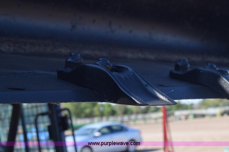 image for item J8199 2003 Caterpillar 287 skid steer