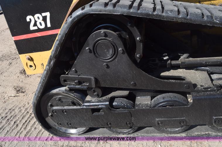 image for item J8199 2003 Caterpillar 287 skid steer
