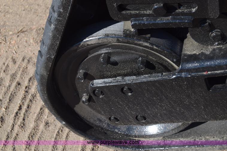 image for item J8199 2003 Caterpillar 287 skid steer