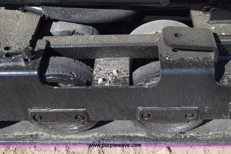 image for item J8199 2003 Caterpillar 287 skid steer