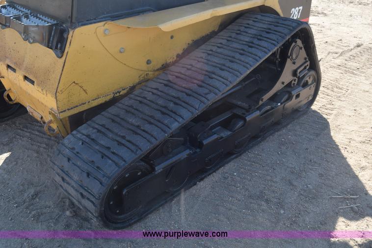 image for item J8199 2003 Caterpillar 287 skid steer