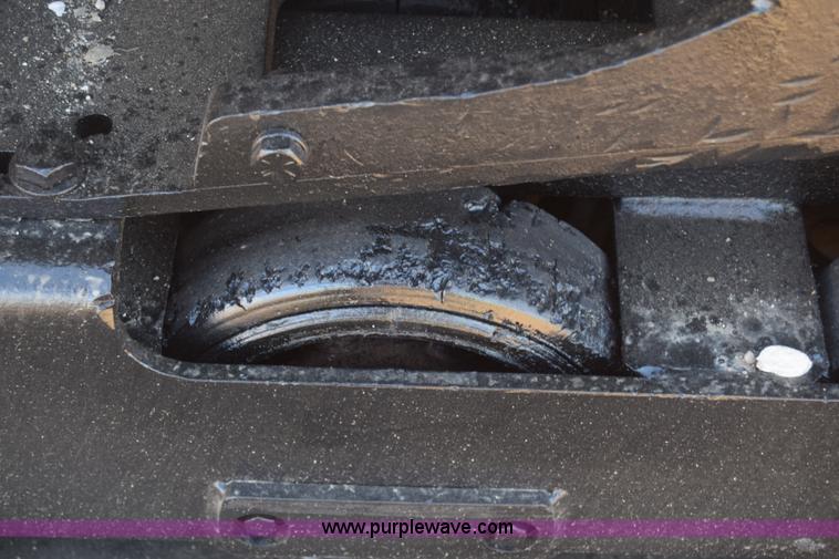 image for item J8199 2003 Caterpillar 287 skid steer