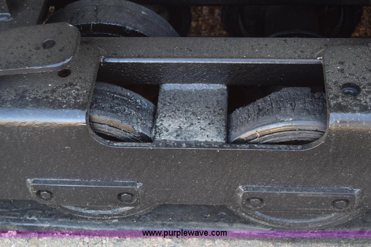 image for item J8199 2003 Caterpillar 287 skid steer