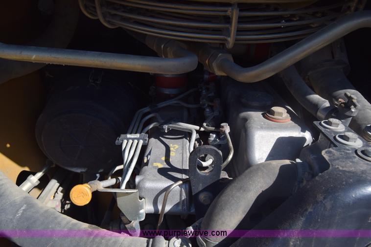 image for item J8199 2003 Caterpillar 287 skid steer