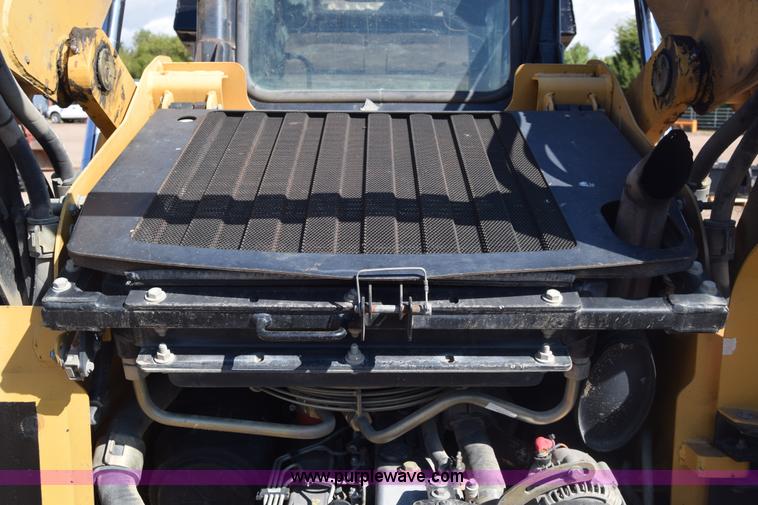 image for item J8199 2003 Caterpillar 287 skid steer