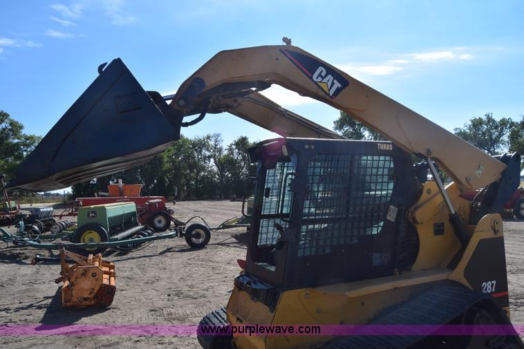 image for item J8199 2003 Caterpillar 287 skid steer