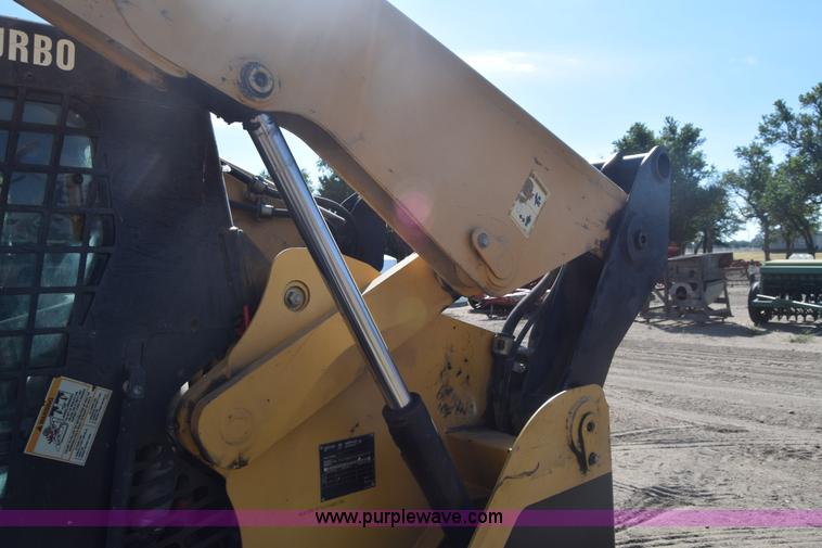 image for item J8199 2003 Caterpillar 287 skid steer