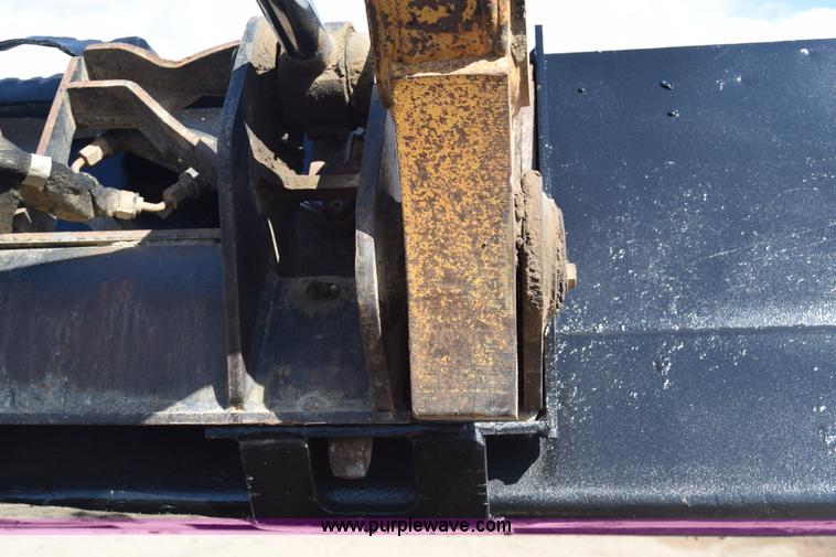 image for item J8199 2003 Caterpillar 287 skid steer