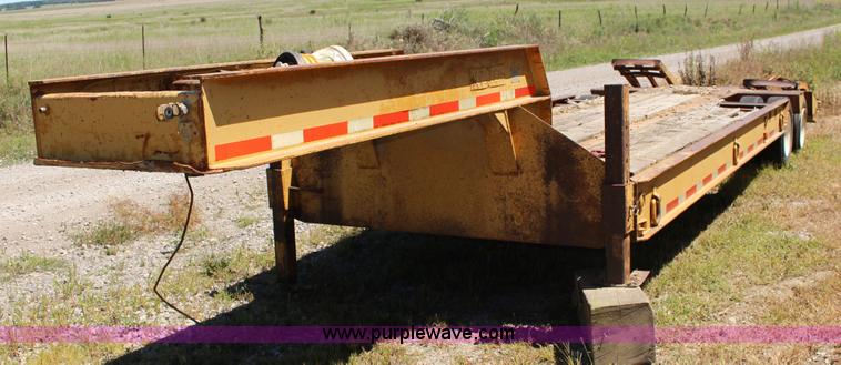 image for item K1105 1966 Hyster equipment trailer