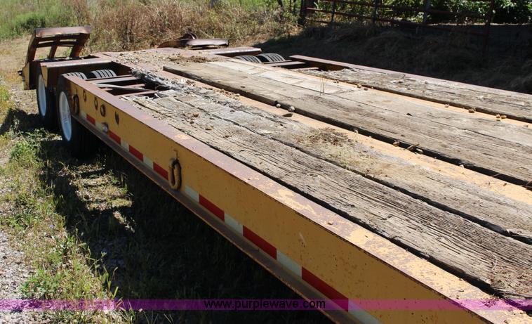 image for item K1105 1966 Hyster equipment trailer