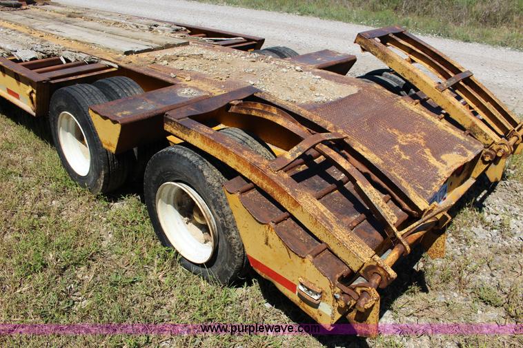 image for item K1105 1966 Hyster equipment trailer