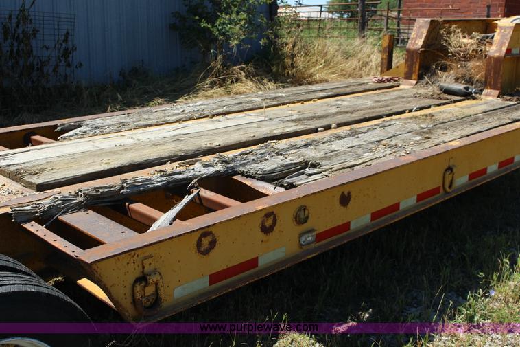 image for item K1105 1966 Hyster equipment trailer