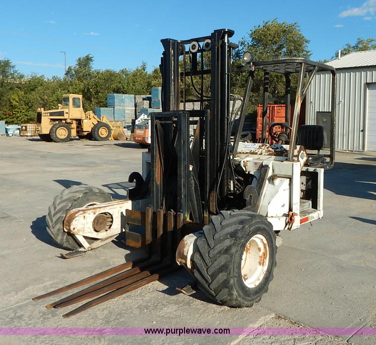 image for item K1654 2001 Tail Gator 5010AWD forklift