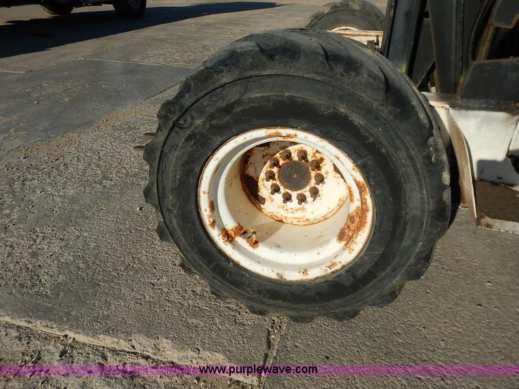 image for item K1654 2001 Tail Gator 5010AWD forklift