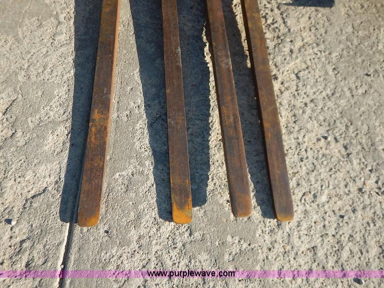 image for item K1654 2001 Tail Gator 5010AWD forklift