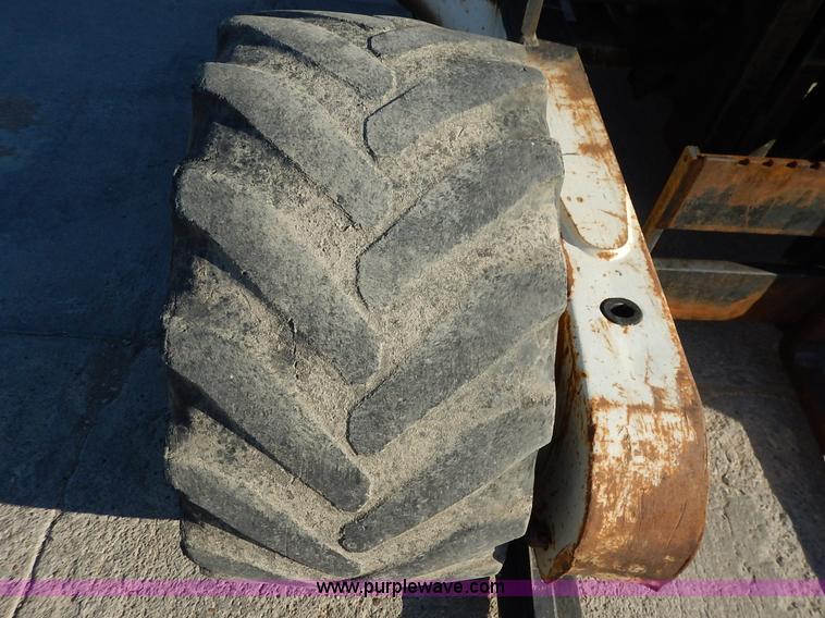 image for item K1654 2001 Tail Gator 5010AWD forklift