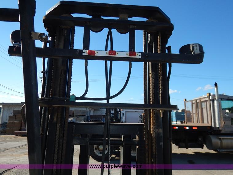 image for item K1654 2001 Tail Gator 5010AWD forklift