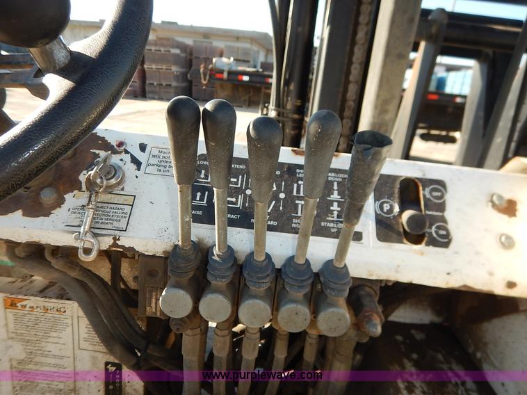 image for item K1654 2001 Tail Gator 5010AWD forklift