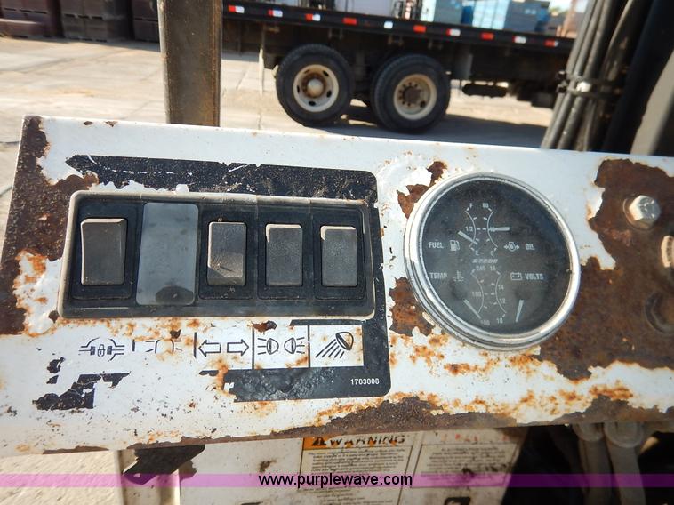 image for item K1654 2001 Tail Gator 5010AWD forklift