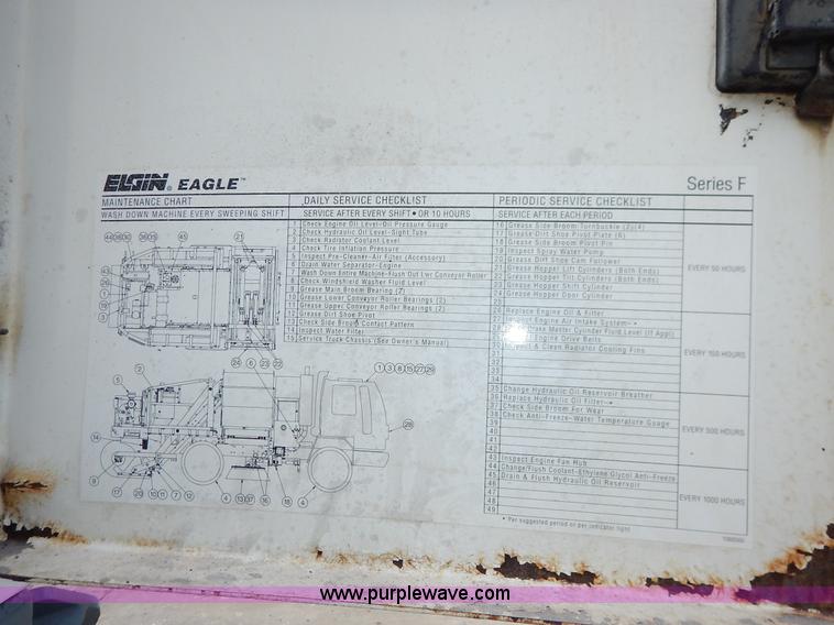 image for item K1656 2001 Elgin SC8000 street sweeper