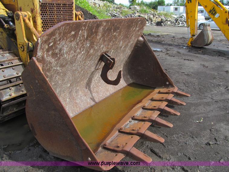 image for item K6332 1978 Caterpillar 955L track loader
