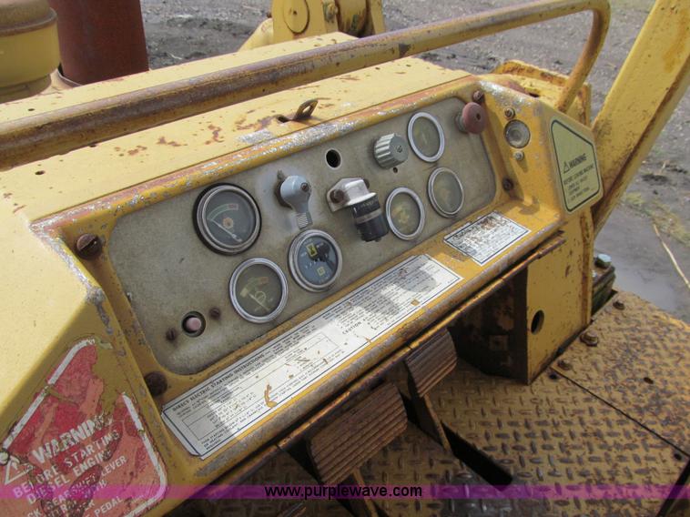 image for item K6332 1978 Caterpillar 955L track loader