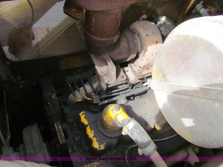 image for item K6332 1978 Caterpillar 955L track loader