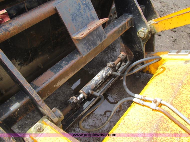 image for item K6333 1992 JCB 215S backhoe