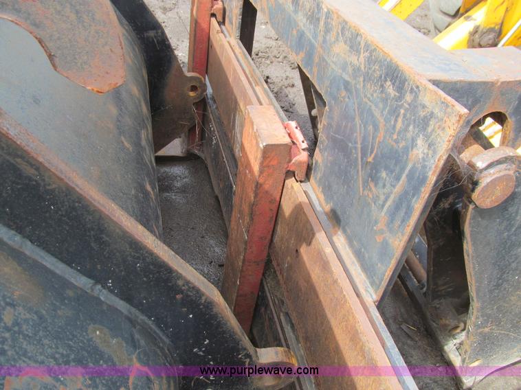 image for item K6333 1992 JCB 215S backhoe