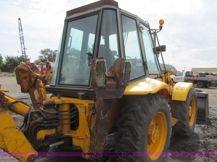 image for item K6333 1992 JCB 215S backhoe
