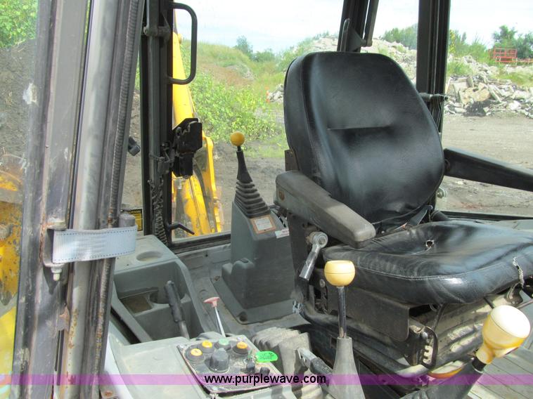 image for item K6333 1992 JCB 215S backhoe