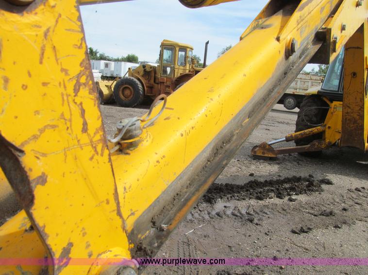 image for item K6333 1992 JCB 215S backhoe