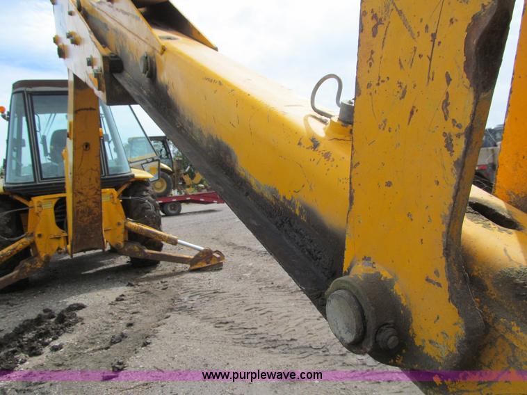 image for item K6333 1992 JCB 215S backhoe
