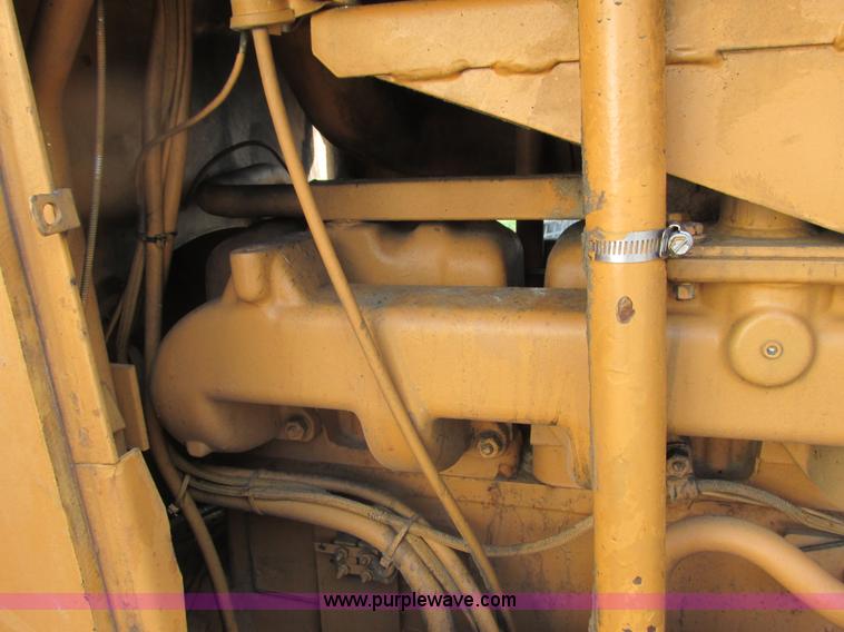 image for item K6632 1986 Case 1450B dozer