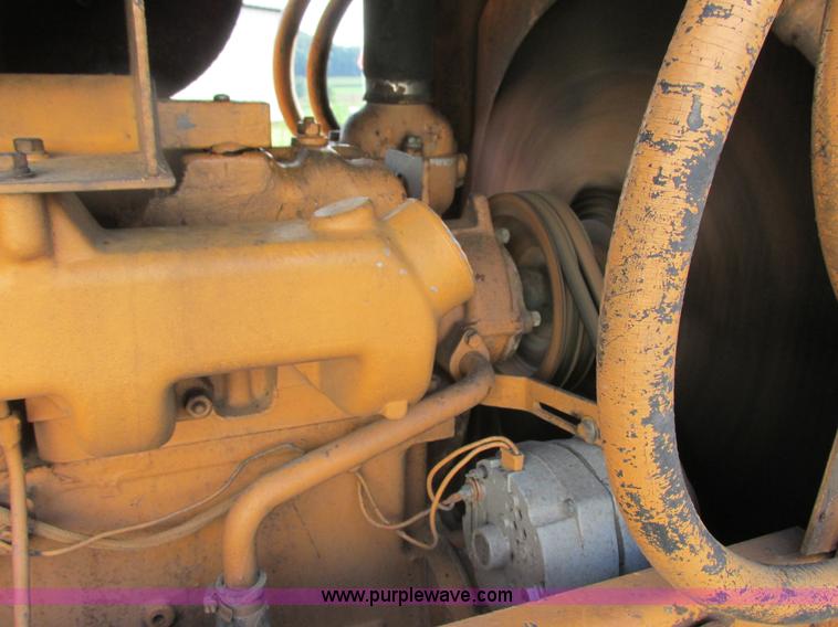 image for item K6632 1986 Case 1450B dozer