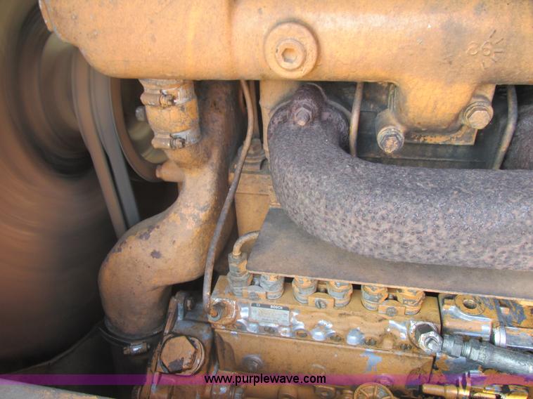 image for item K6632 1986 Case 1450B dozer