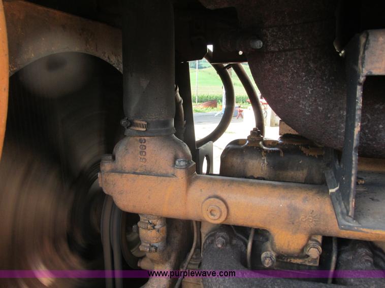 image for item K6632 1986 Case 1450B dozer