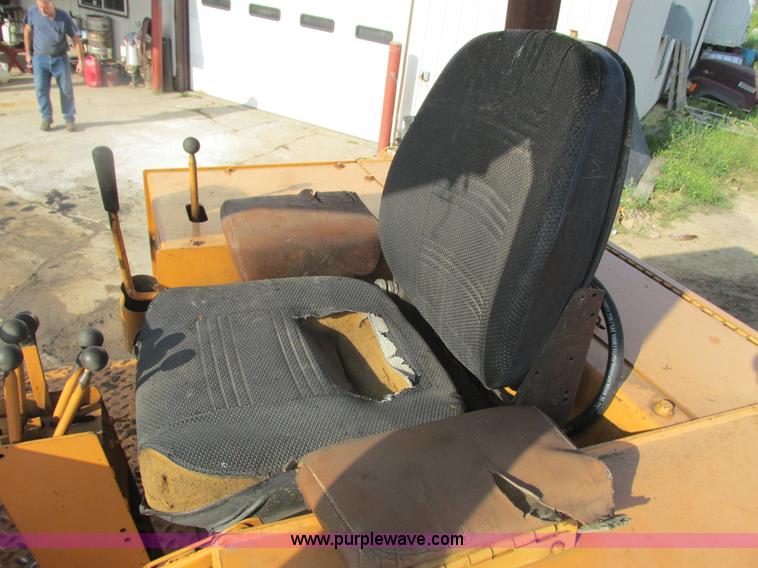 image for item K6632 1986 Case 1450B dozer