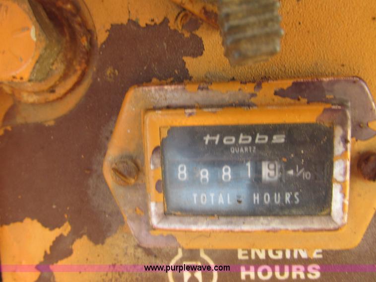 image for item K6632 1986 Case 1450B dozer