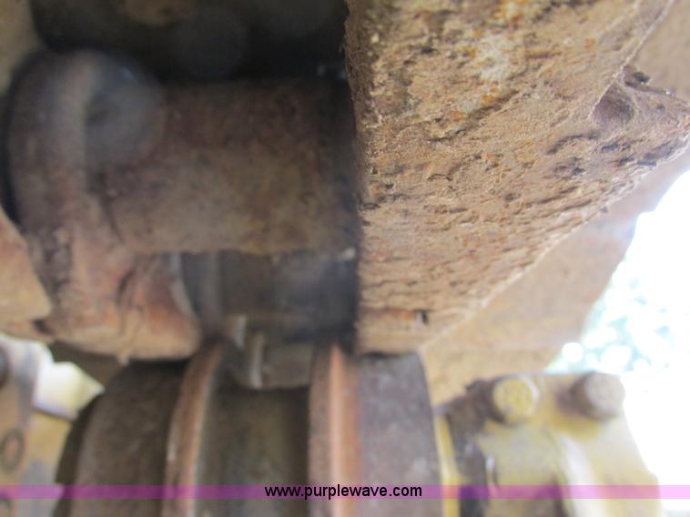 image for item K6633 1972 Caterpillar D7F dozer