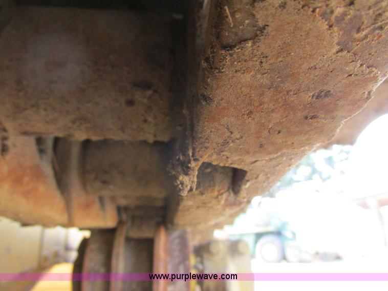 image for item K6633 1972 Caterpillar D7F dozer