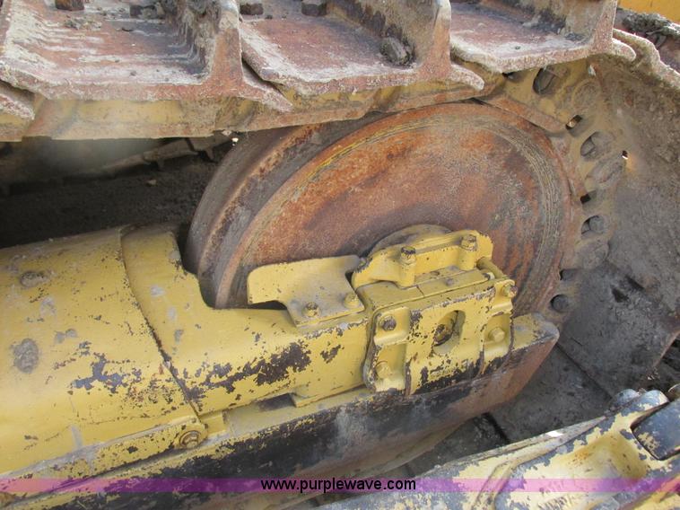 image for item K6633 1972 Caterpillar D7F dozer