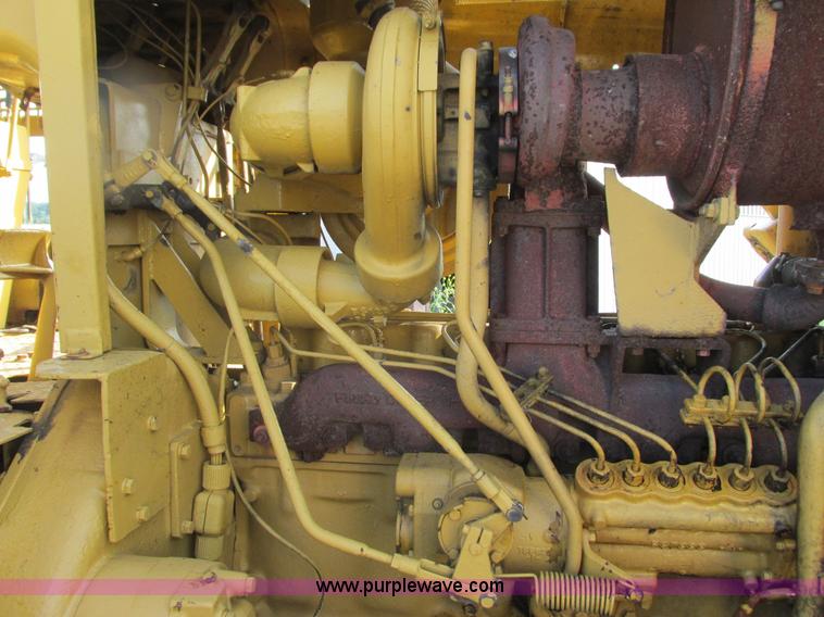 image for item K6633 1972 Caterpillar D7F dozer