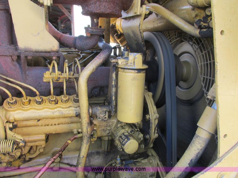 image for item K6633 1972 Caterpillar D7F dozer