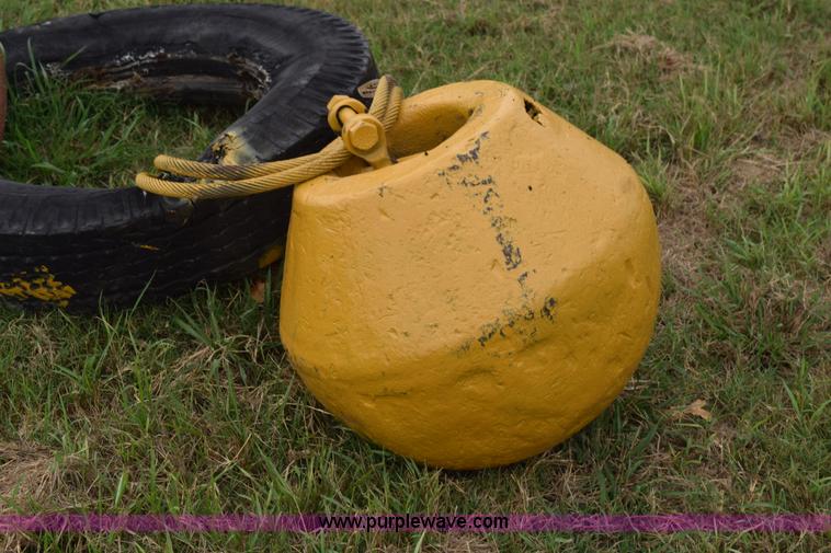 Demolition ball in Greenville, TX Item L5968 sold Purple Wave