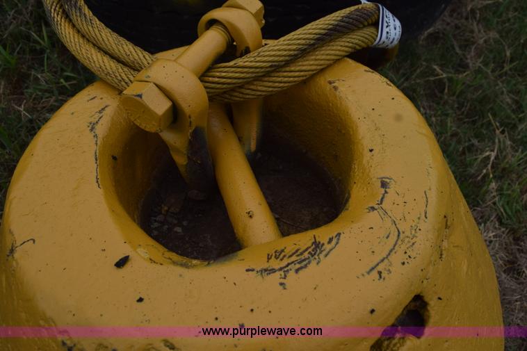 Demolition ball in Greenville, TX Item L5968 sold Purple Wave