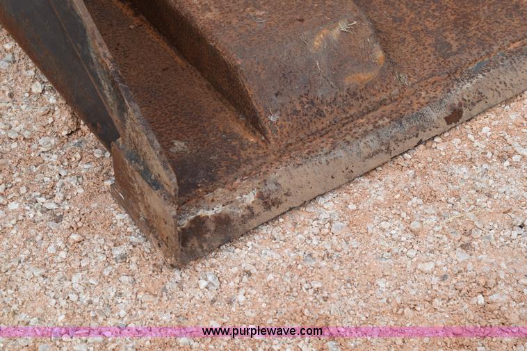 image for item L5984 Star Industries telehandler bucket